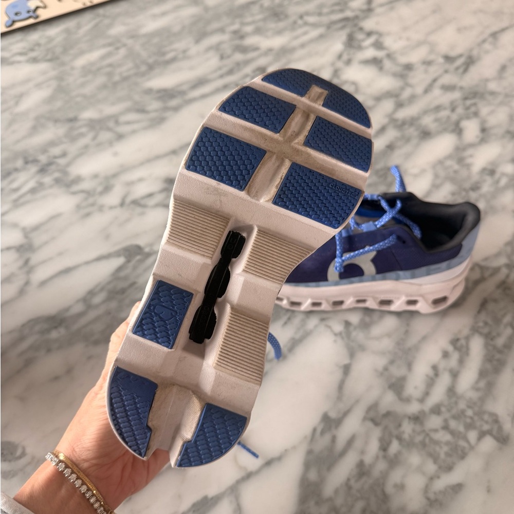 On cloudtec sneakers in blue - Picture 5 of 5